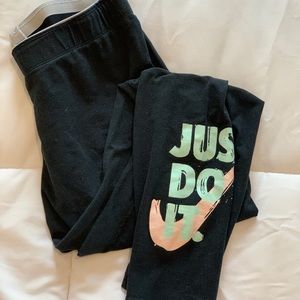 NIKE Leggings